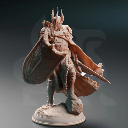 Paladin miniature figurine as seen from the front